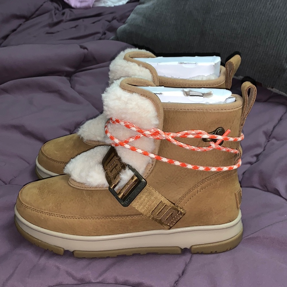 Classic weather hiker UGG Boots